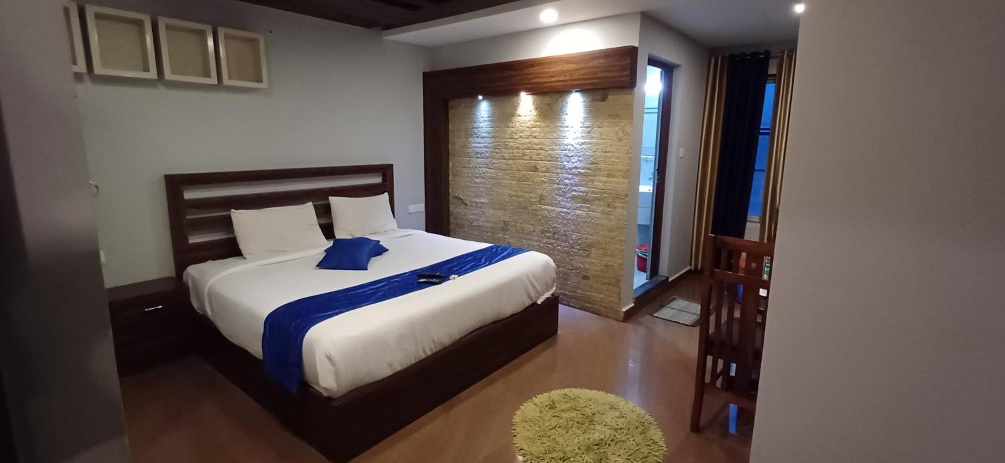מונאר Hotelgurubhavan מראה חיצוני תמונה
