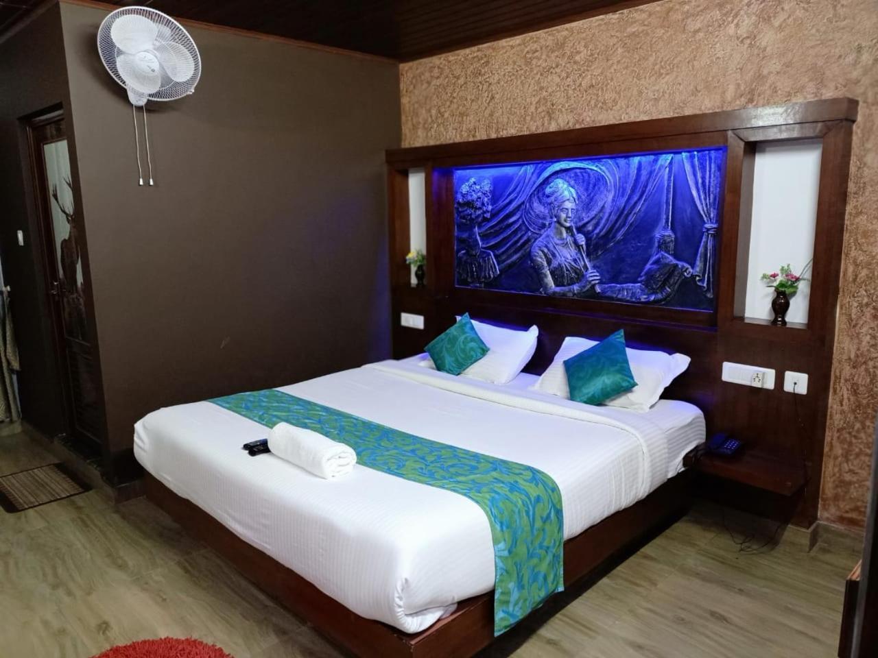 מונאר Hotelgurubhavan מראה חיצוני תמונה